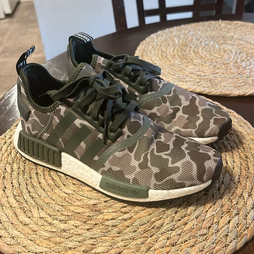 Men’s size 8 Addia sneakers- No box included. Good condition.